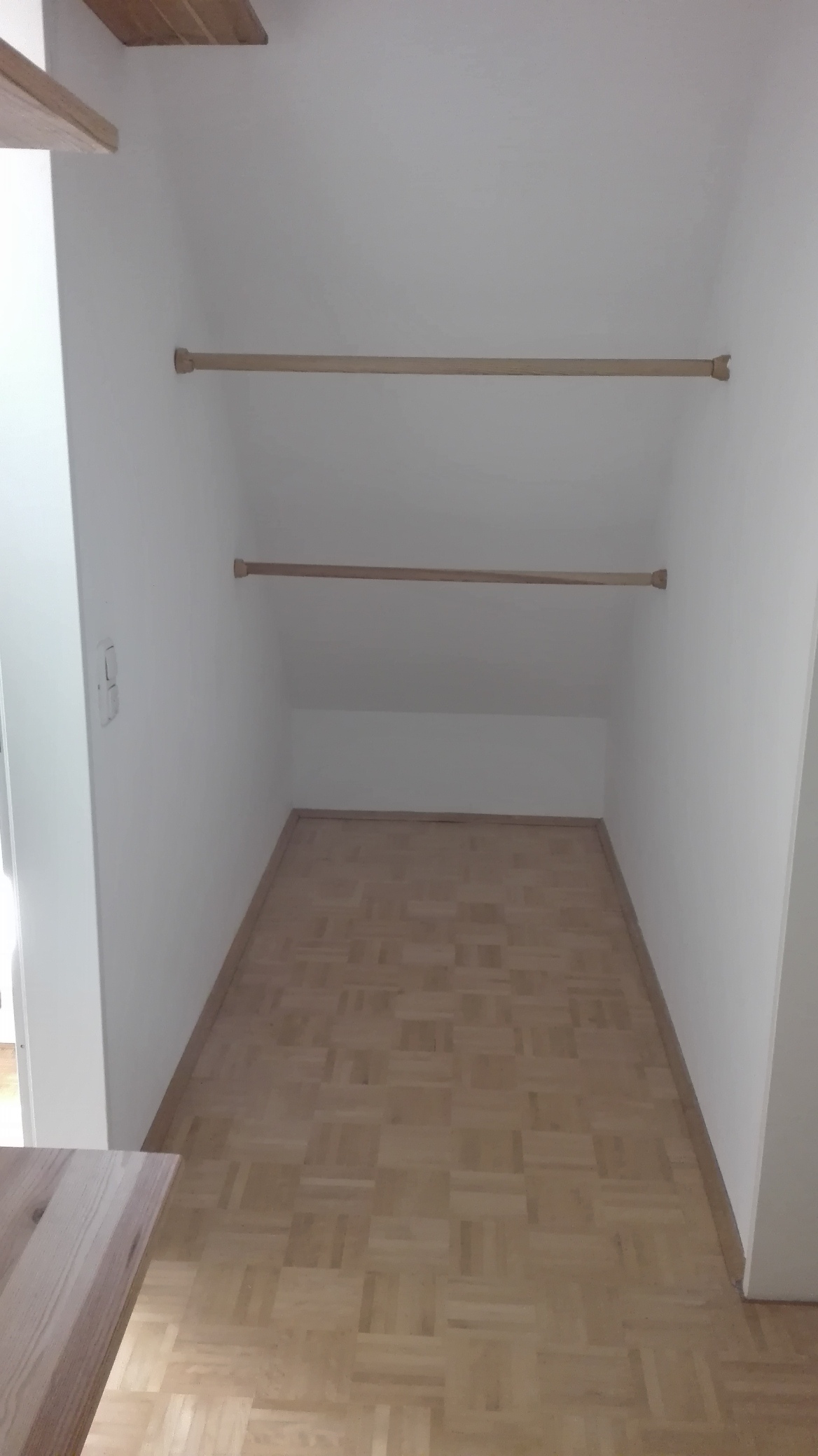 Kleiderschrank