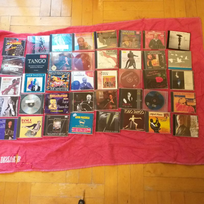Tango CDs  u.a. Piazzolla,Argentinia usw   40 CDs